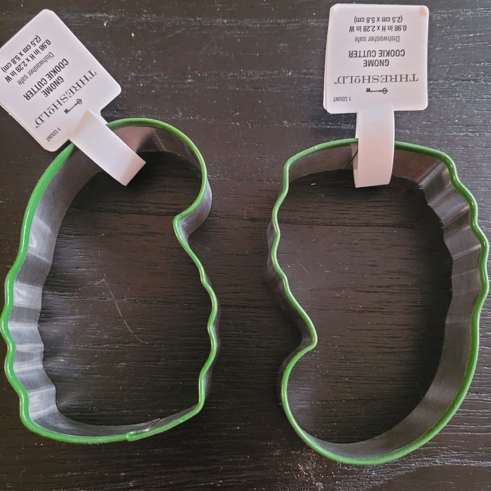 Gnome cookie cutters x 5 pcs